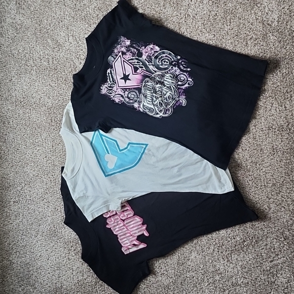 Famous Stars & Straps Other - Famous Stars & Straps (3) Girls Tees